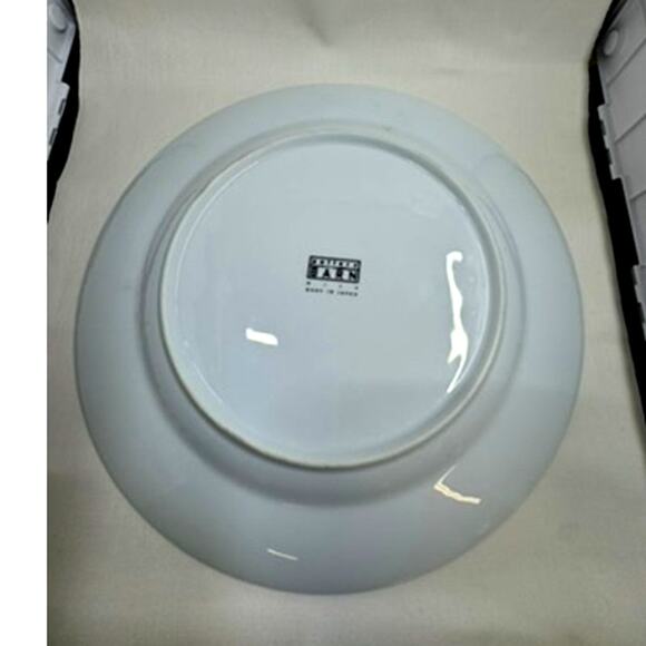 Pottery Barn "NILE" Dinner Plate,Gold decor on plate - Picture 4 of 4